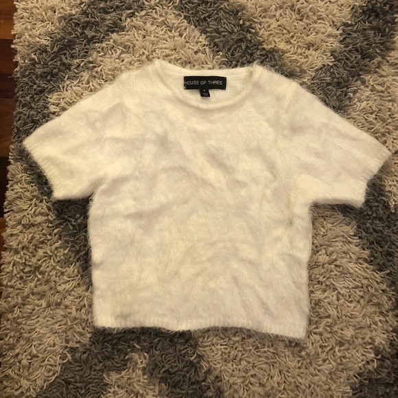 House Of Three Sweater - Picture 1 of 5